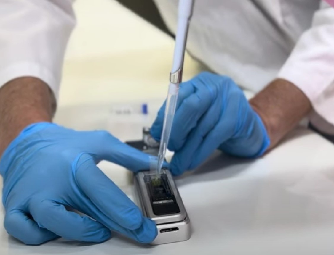 Sequenciamento de DNA por Nanoporo